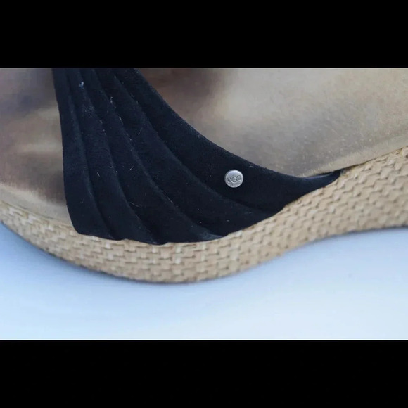 UGG wedges - Picture 8 of 8
